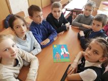 Аппликация ко Дню космонавтики 4 класс